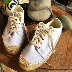 Fabulous platform soludos sneakers & stitch work.